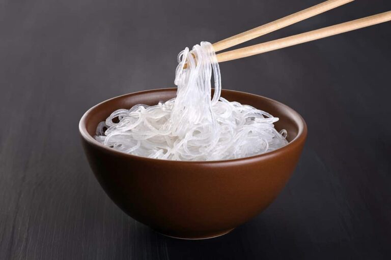 Glass Noodles vs Rice Noodles: Navigating Asian Noodle Options